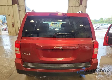 2016 Jeep Patriot Sport z USA, uszkodzony, nr VIN 1C4NJRBB4GD618107